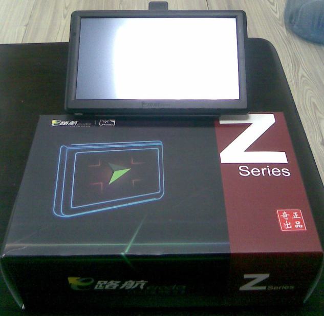 Eroda Z1 GPS and package.